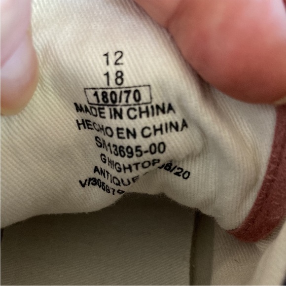 Girls Old Navy High Top Sneakers - Picture 7 of 8